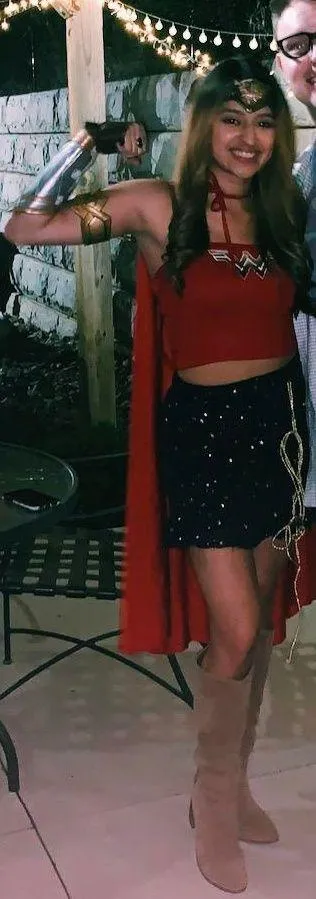 Wonder Woman Costume - Image 2
