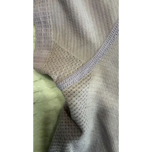 Lululemon Swiftly Tech Short Sleeve Crew Lilac Purple Athletic Top Size 4 - Image 4