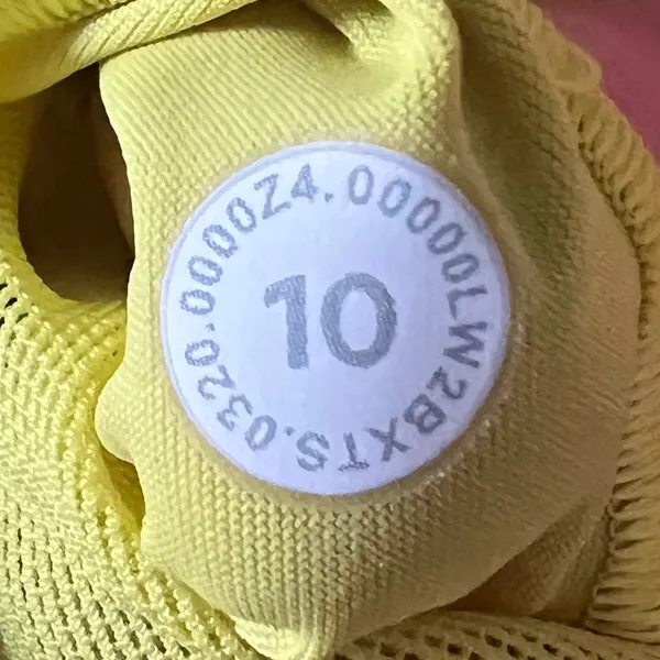 Lululemon Unleash Strength Bra Medium Support Yellow Serpentine Sports Bra - Image 5