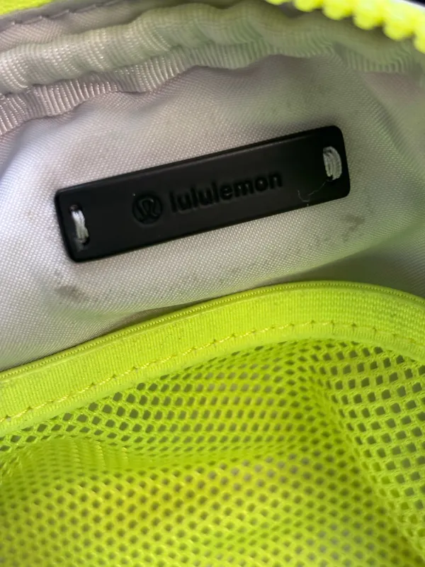 Lululemon Everywhere Belt Bag 1L in Highlight Purple, Vapor, and Intense Teal - Image 8