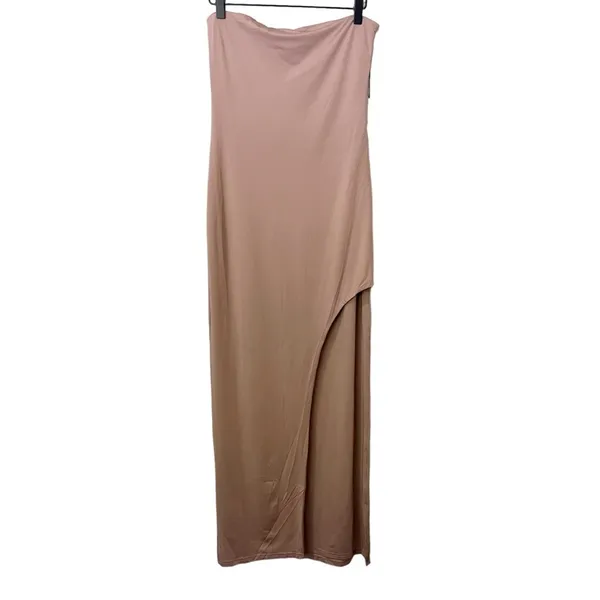 NWT SUPERDOWN Toni Slit Maxi Dress‎ in Mocha - Image 3