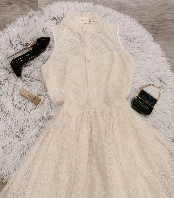 beautiful dress Size M - Image 3