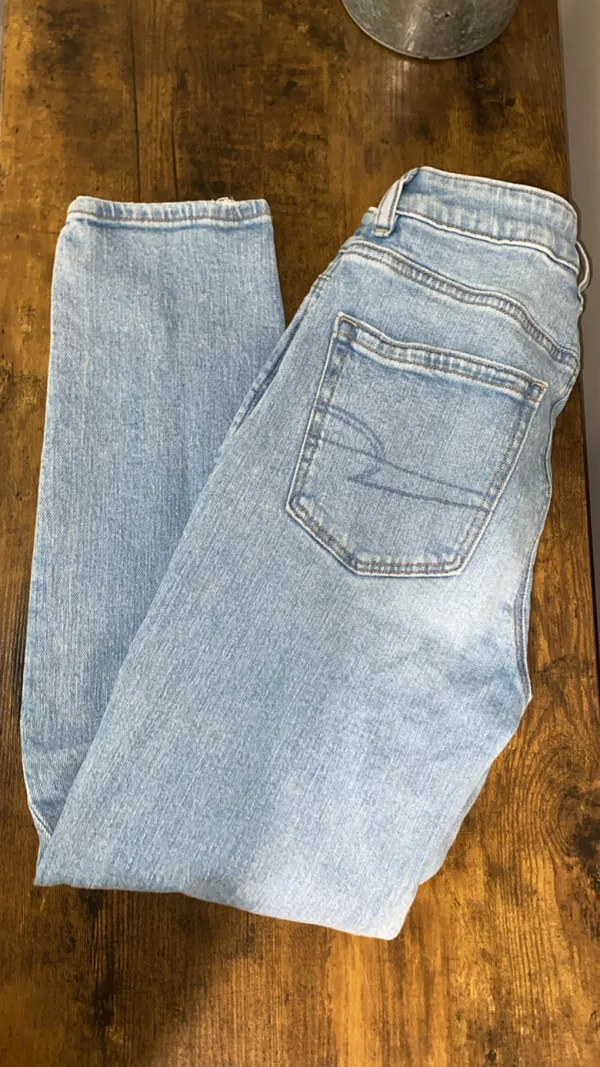 American Eagle Mom Jeans - Image 2