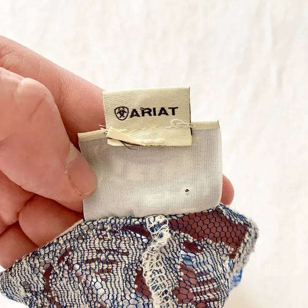 Ariat Floral Lace Dolman Blouse Womens‎ Size S Blue White Smocked Waist Western - Image 8