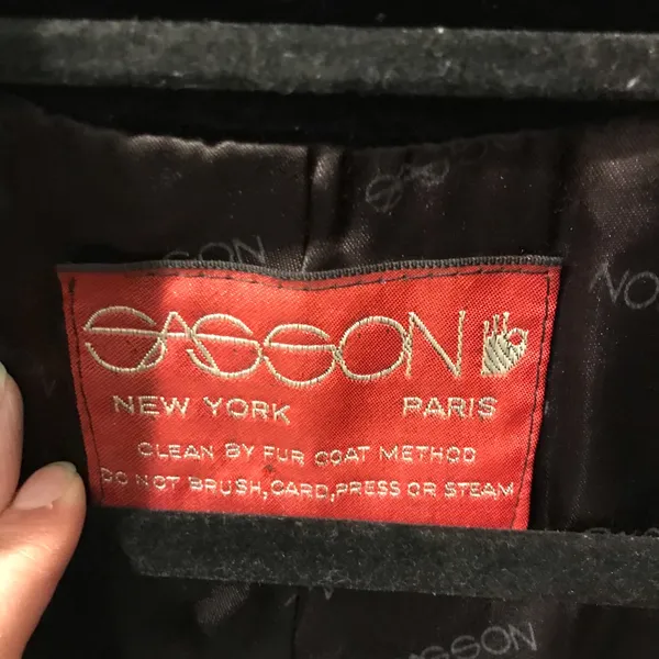 Vintage ILGWU Sasson faux fur black coat Size 10 glam fancy dressy, made in USA - Image 4