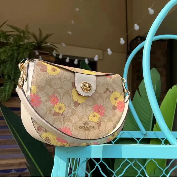 coach Ella Hobo In Signature Canvas With Floral Cluster Print ch347 - Image 2