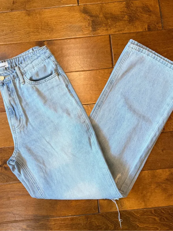 Vervet Straight Leg Jeans Women’s 29x32 High Rise Distressed Lightwash Denim - Image 5