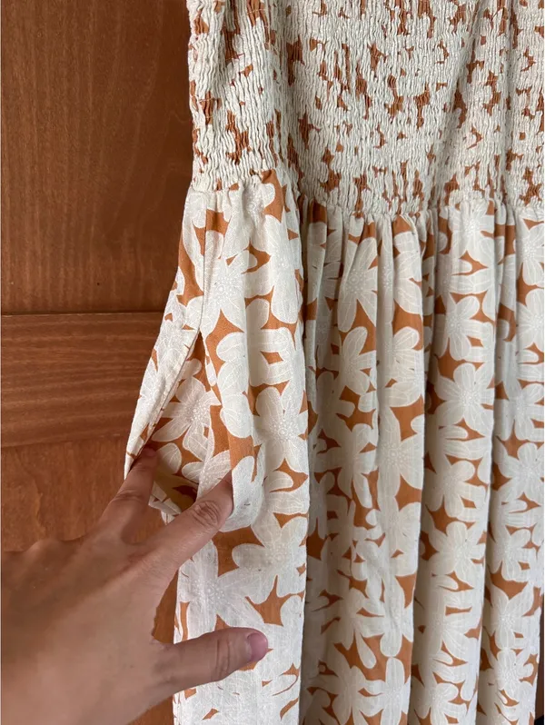 Doe and Rae Rust Floral Print Smocked Ruffle Sleeve Maci Dress Women’s Large - Image 4