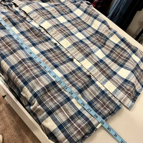 L.L. Bean Blue Plaid 100% Cotton Long Sleeve Button Down Shirt Size Large - Image 7