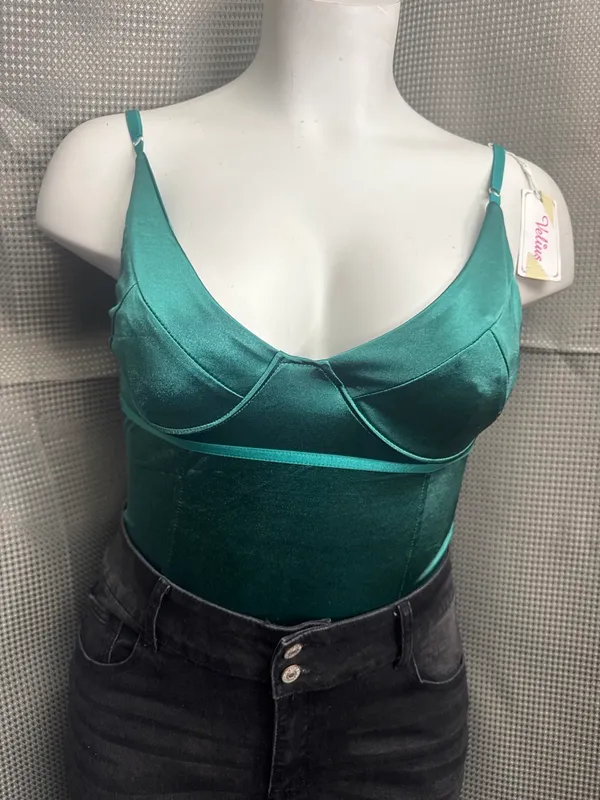 New size 14 jeans and body shaper size extra large selling it together - Image 2