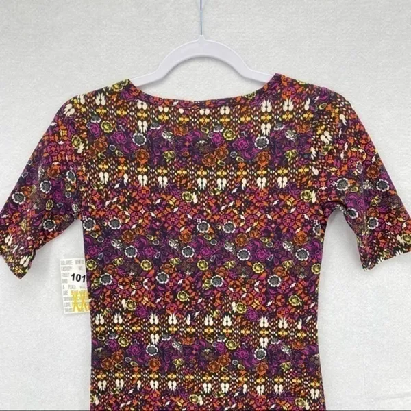 LulaRoe Julia Printed‎ Stretch Short Sleeve Dress - Image 11