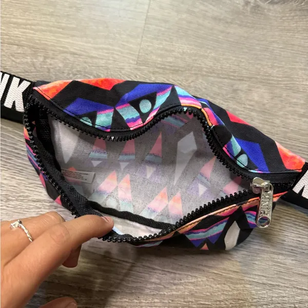 •Pink Victoria’S Secret• Fanny Pack - Image 6