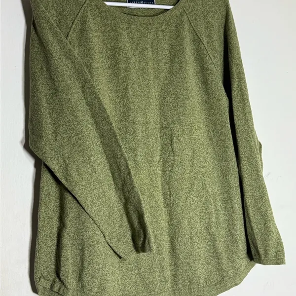 Cutter & Buck Sage Green Sweatshirt - Image 3