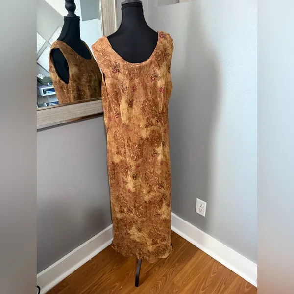 K Woman Dark Romantic Maxi Dress | Whimsigoth Paisley Floral | Moody Boho . - Image 4