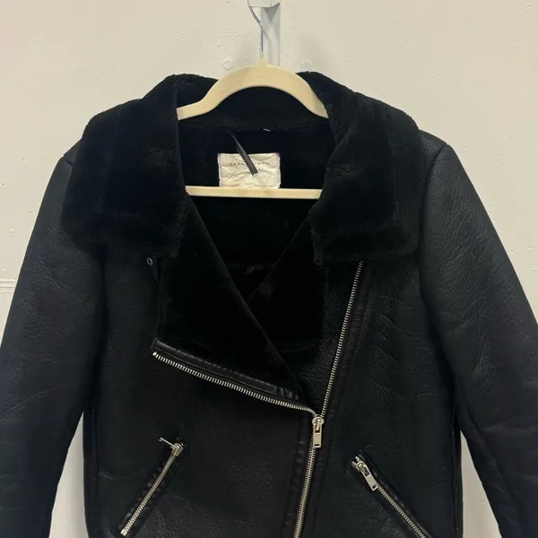 Zara‎ Blogger Favorite Faux Fur Oversized Moto Style Jacket Bomber Small Black - Image 5