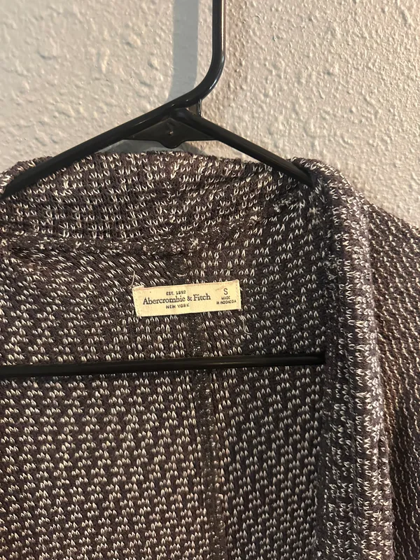 Abercrombie Cardigan - Image 4