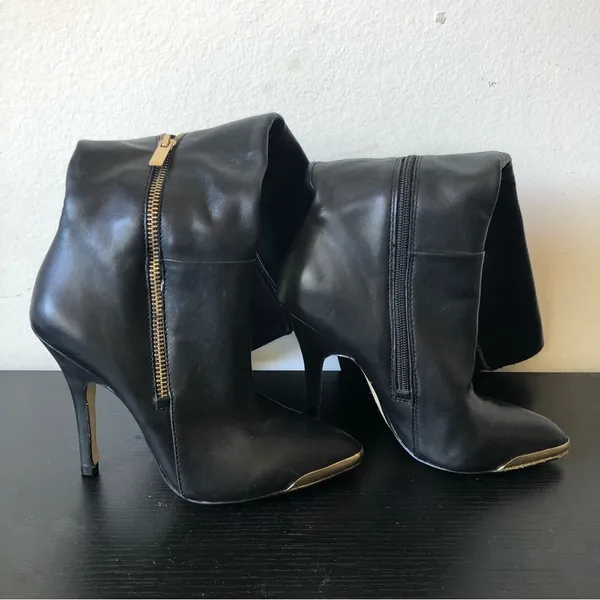 Saks Fifth Avenue New Leather Boots - Image 9