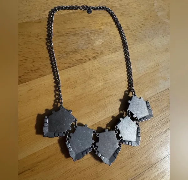 Loft Silver Tone Statement Chunky Rhinestone Necklace - Image 3