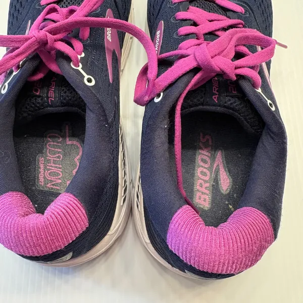 Brooks Ariel 20 Running Shoes Womens 9 Wide Blue Pink Stability Athletic Comfort - Image 9