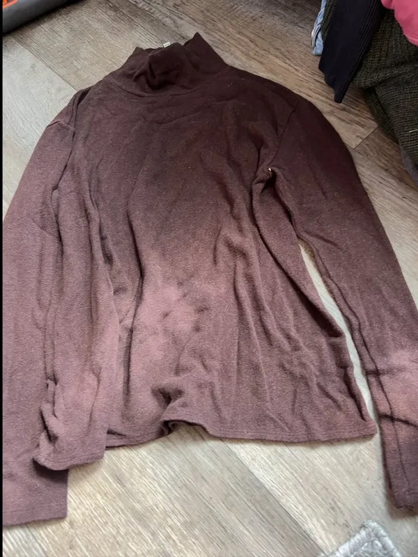 Reformation brown turtleneck sweater top small - Image 6