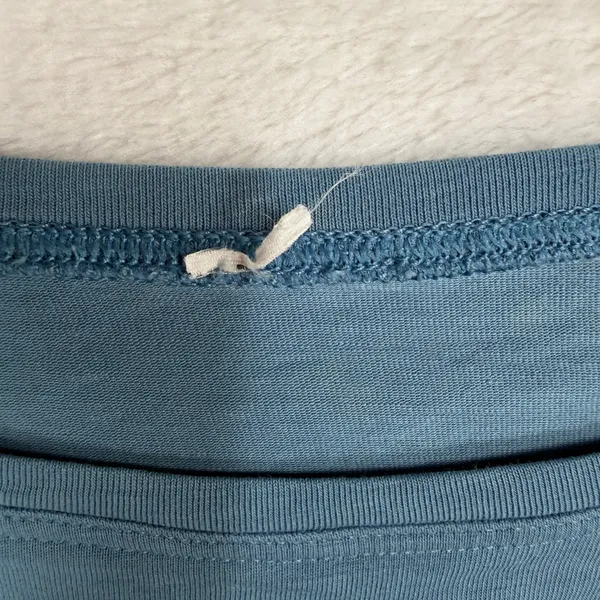Lululemon Size 12 Back in Action Short Sleeve T-Shirt Utility Blue Relaxed Fit - Image 5