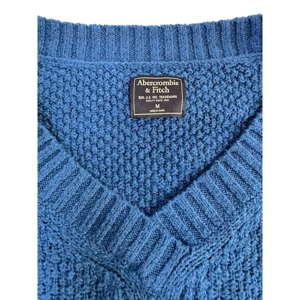 Abercrombie & Fitch Womens Blue Cable Knit V-Neck Sweater Size M Popcorn Texture - Image 3