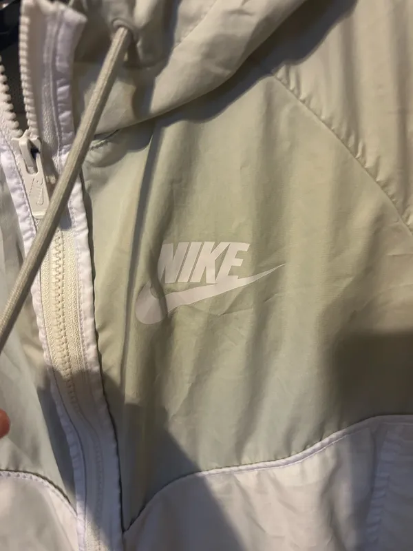 Nike Windbreaker Jacket - Image 2