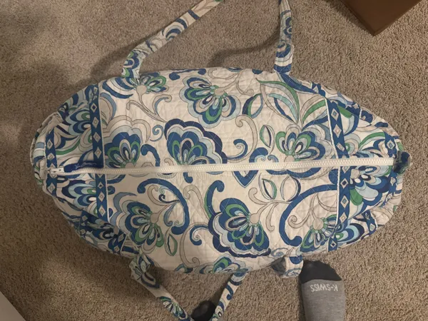 Vera Bradley Quilted Mediterranean Cotton XL Duffle Bag Zip Closure with Strap - Image 3