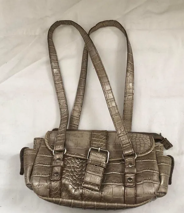 Grey Silver croc pattern mini shoulder handbag purse silver tone buckle cargo pocket 2000s Y2K - Image 2