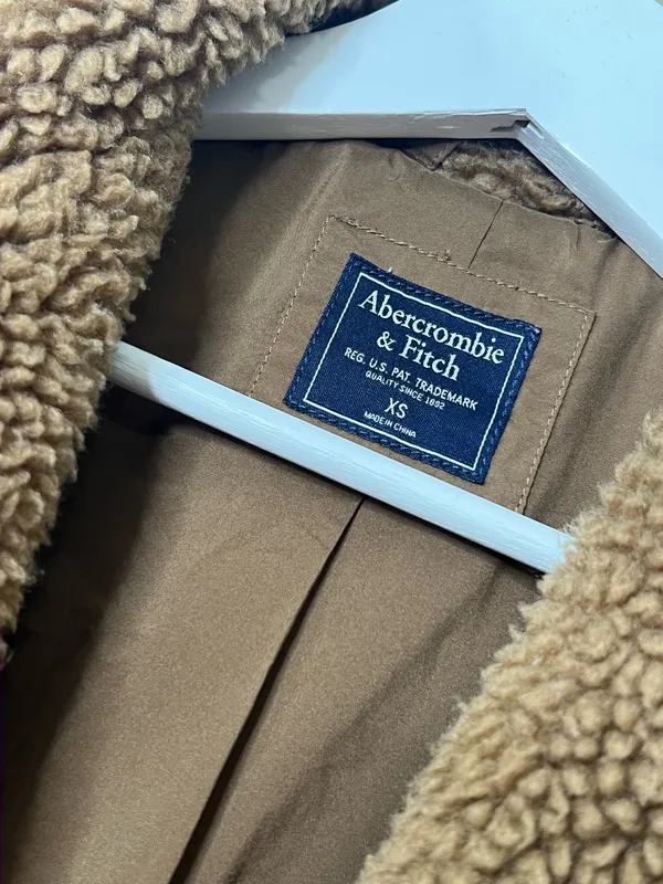 Abercrombie & Fitch Teddy Coat XS Camel Sherpa Faux Fur Cozy Oversized Winter - Image 5
