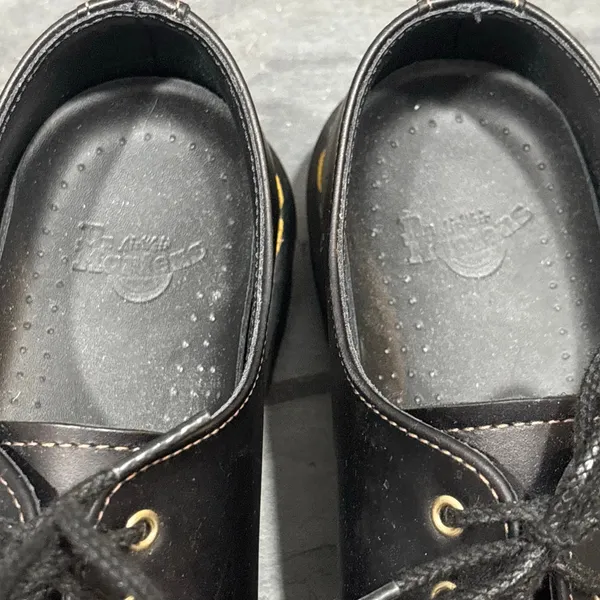 Dr. Marten's 1461 Black Smooth Leather Oxford Shoes - size 9 - Image 4