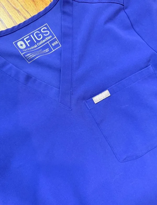 FIGS Top Catarina One-Pocket - Image 2