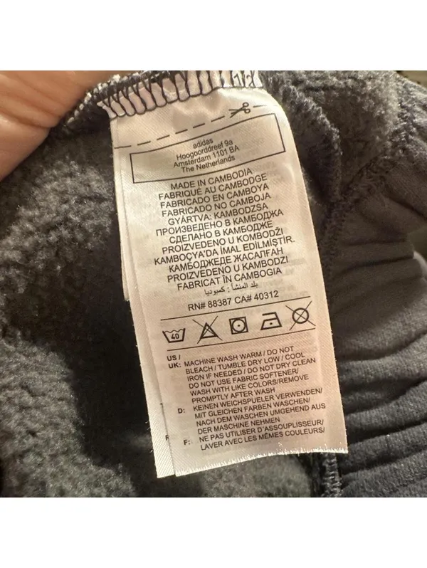 Adidas Women's Black and Grey Sweatshirt - Image 5