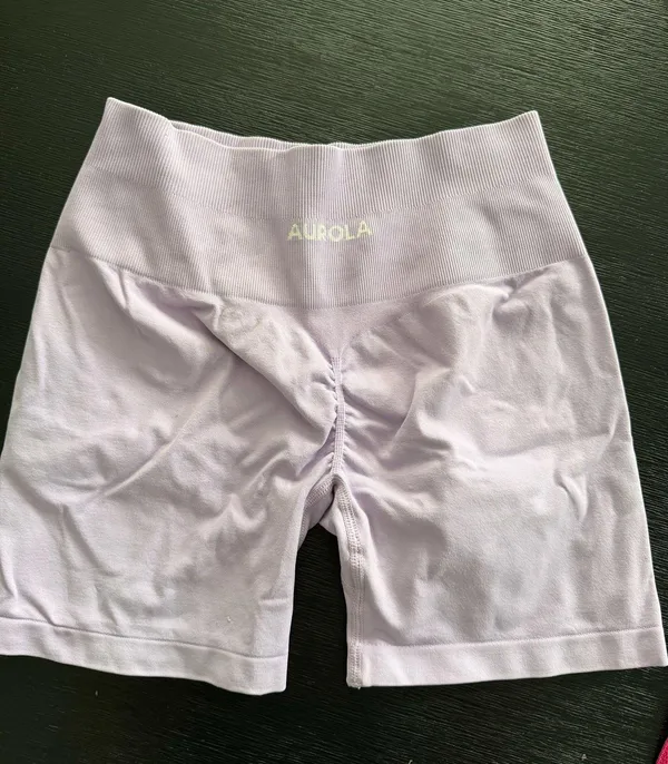 Aurola Amazon Shorts Workout - Image 2