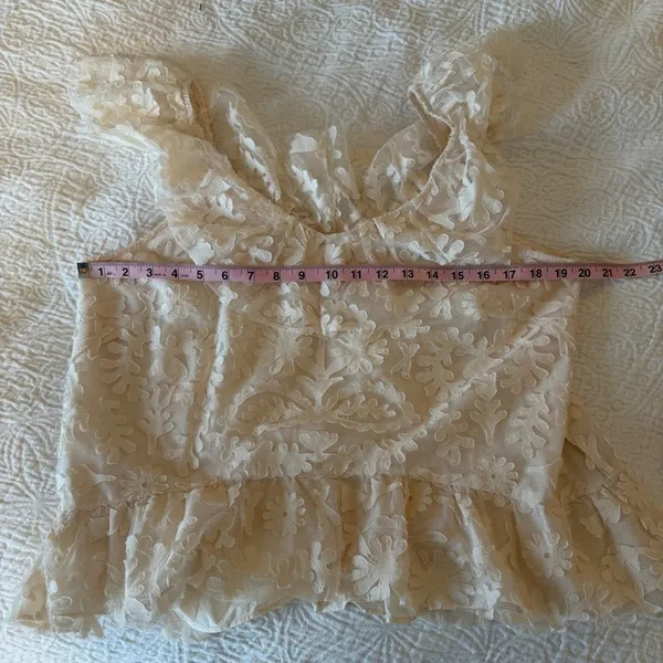 Anthropologie Textured Off The Shoulder Lace Blouse Cream Large - Image 9