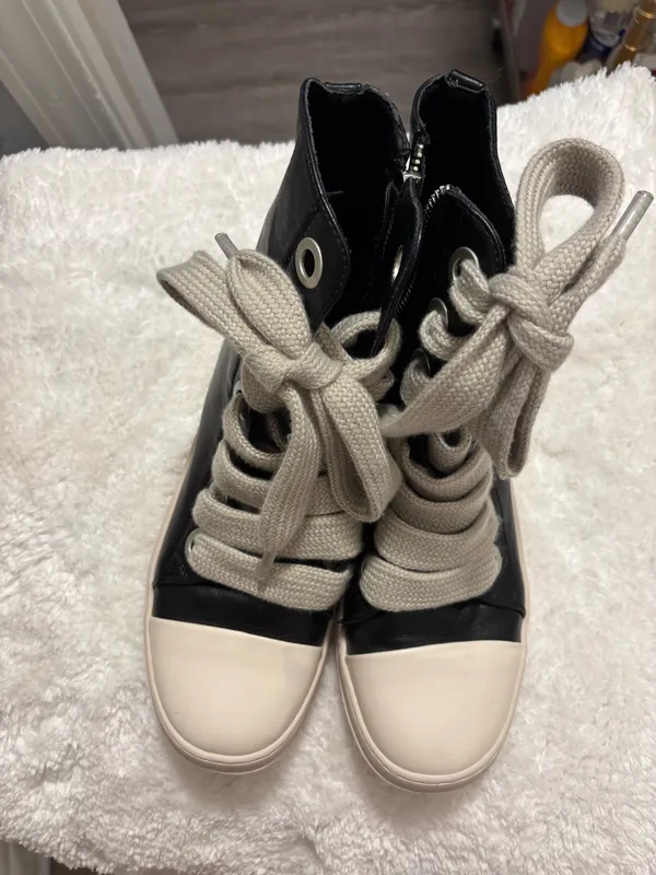 Black and white Rick Owen’s high top Size 9.5 - Image 7