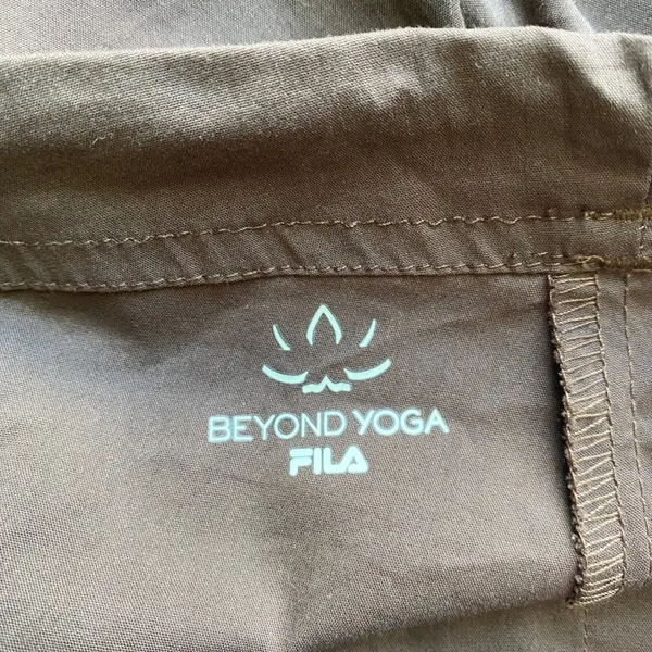 Beyond Yoga x Fila Yoga Hiking Outdoors Granola Sporty Chic Pants XS Brown - Image 5