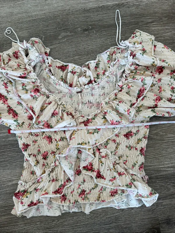 Free People favorite girl ruffle front smocked floral crop top cream medium - Image 12