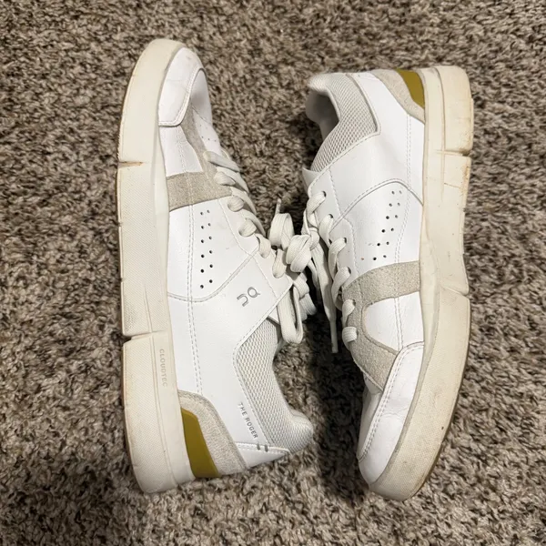 On Running The Roger Clubhouse White Sand Gold Womens Sneakers 48.99138 Size 9.5 - Image 3