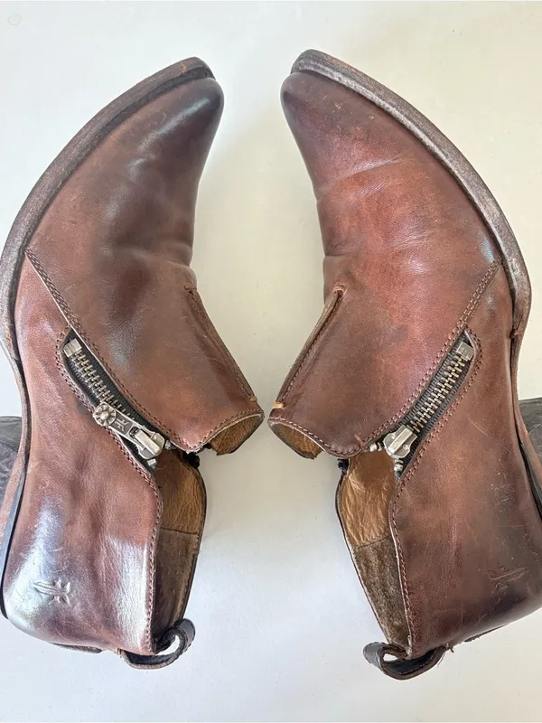 Frye Poined Toe Ankle Boots Brown Leather Western Block Heels Women’s Size 8 B - Image 6