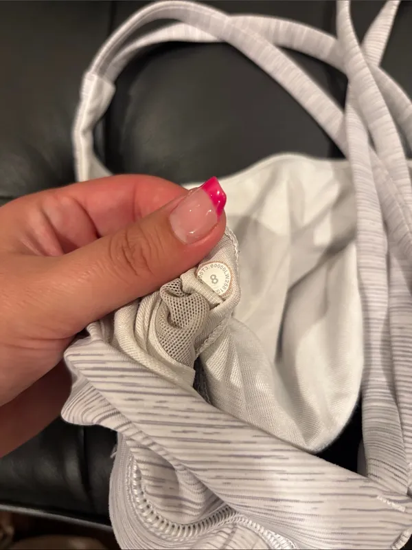 Lululemon Heathered Gray Stripe Energy Sports Bra - Image 3