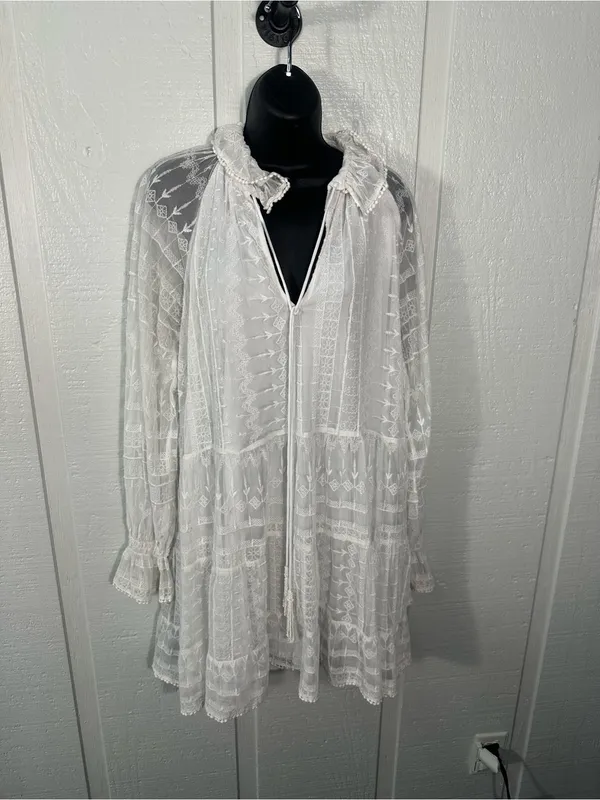 Zara White Lace Overlay Dress Size Small EUC - Image 4