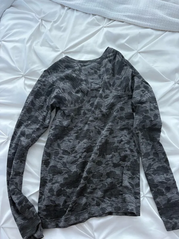Athleta Long Sleeve Top - Image 2