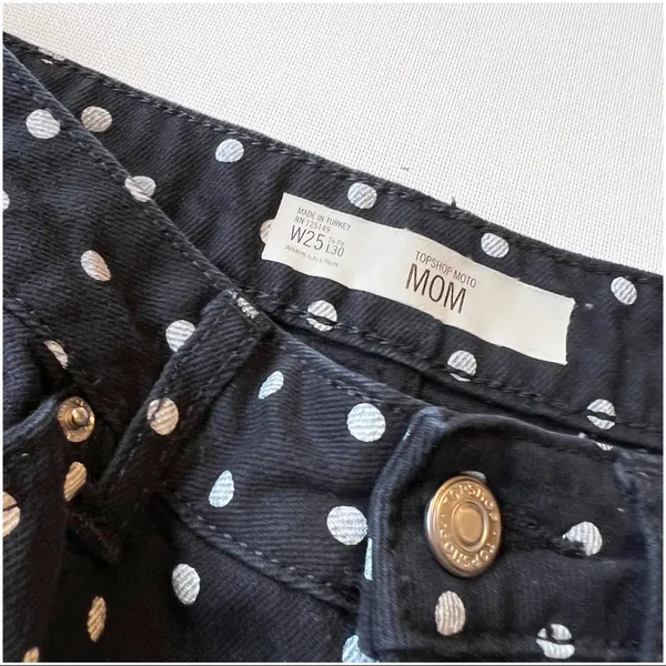 TOPSHOP Moto Mom High Waisted Polka Dot Print Jeans Size 25 EUC - Image 10