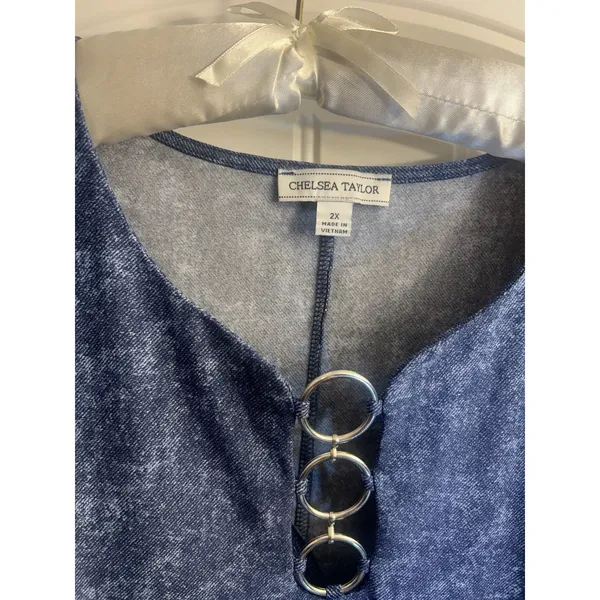 Chelsea Taylor 2X Blue Faux Denim Dress Lace Trim Ring Neck Stretch Midi Plus - Image 4