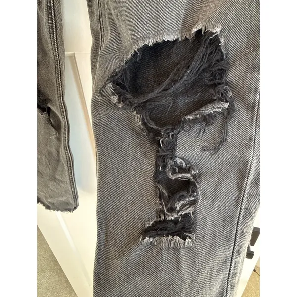 Bohme Harold Distressed Mom Jeans Faded Black‎ High Rise Size 28 - Image 6