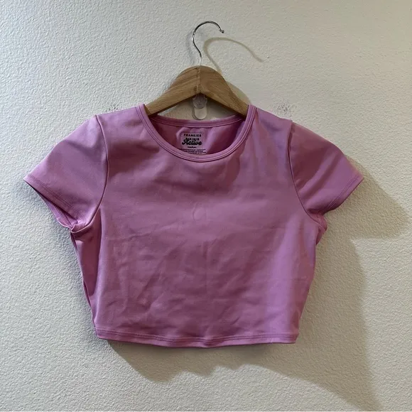 Frankie's Bikinis Pink Zippy Crop Top‎ Baby Tee Size Medium - Image 3