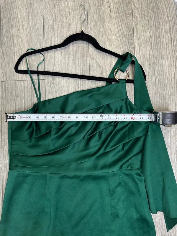 Adrianna Papell Emerald One Shoulder Gown with Slit Size 14 Wedding Guest - Image 9