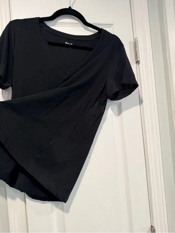 NWOT Madewell Size M Black V Neck Short Sleeve Slub Cotton Tee Shirt - Image 3