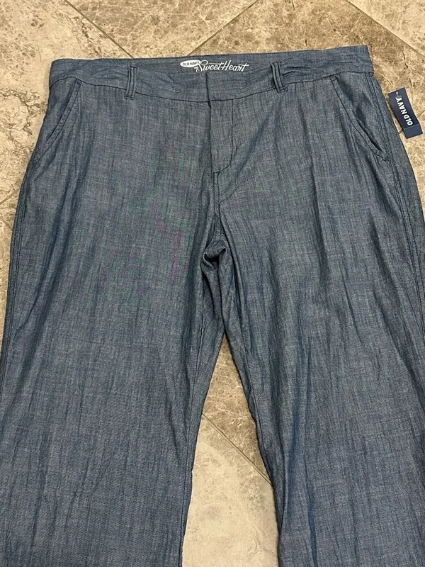 Old Navy Sweetheart Chambray Pant NEW Mid Rise Straight Leg 100% Cotton Size 14 - Image 3